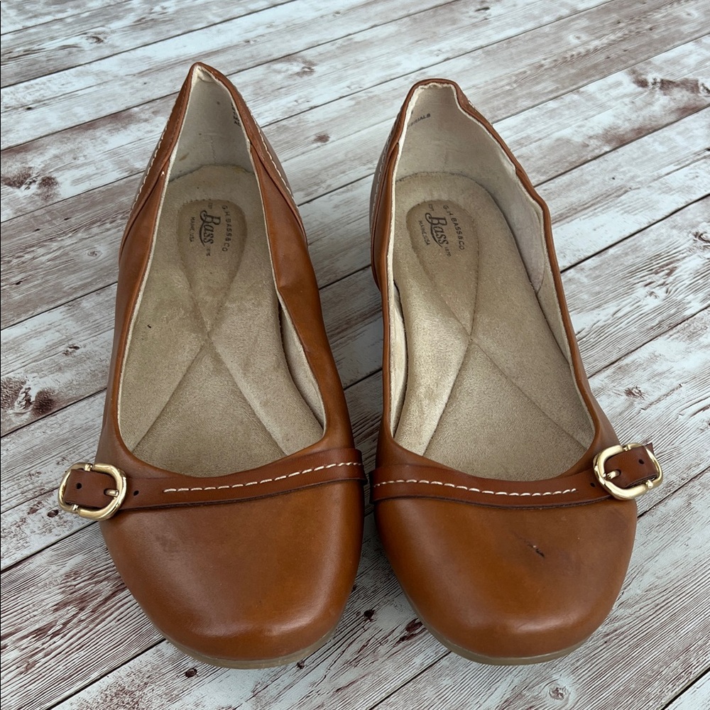 G.H.Bass & Co. MatildaTan Leather Women's Flats with Buckle